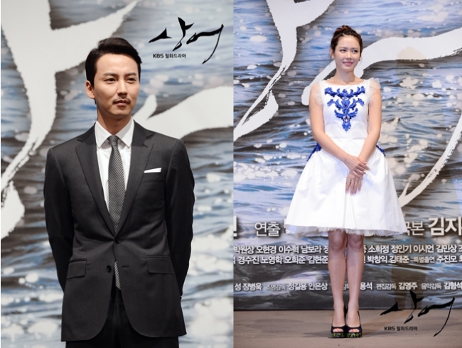 김남길(좌부터/탤런트/영화배우),손예진(손언진/영화배우/탤런트)
배우 손예진 측이 29일 불거진 김남길과의 열애설에 대해 “해프닝성 오보”라는 내용의 반박자료를 통해 입장을 밝혔다.