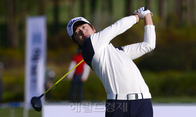 헤럴드 KYJ 투어챔피언십-제주 서귀포시 롯데스카이힐 골프장 힐ㆍ오션 코스(파72ㆍ7228야드) -김태훈 선수. [제주=박해묵 기자/mook@heraldcorp.com]
헤럴드 KYJ 투어챔피언십-제주 서귀포시 롯데스카이힐 골프장 힐ㆍ오션 코스(파72ㆍ7228야드) -김태훈 선수. [제주=박해묵 기자/mook@heraldcorp.com]
헤럴드 KYJ 투어챔피언십-제주 서귀포시 롯데스카이힐 골프장 힐ㆍ오션 코스(파72ㆍ7228야드) -김태훈 선수. [제주=박해묵 기자/mook@heraldcorp.com]