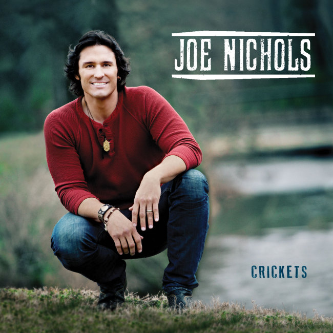 조니콜스(JoeNichols/가수)
After eleven years as one of the most effective traditional country singers of his generation, Joe Nichols crosses over to rocking contemporary songs, most of them about seducing young women and sentimentalizing the rural lifestyle.