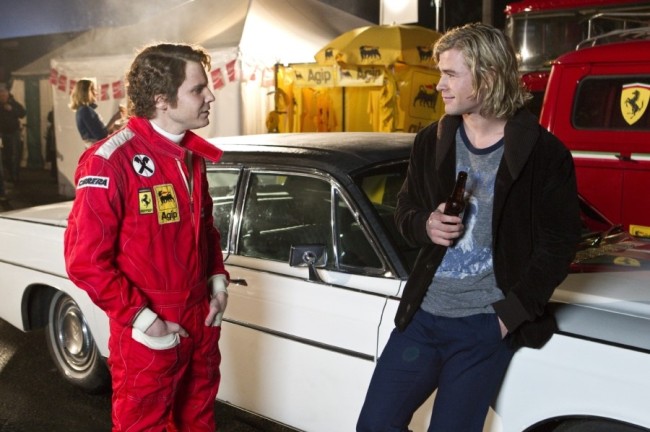 크리스헴스워스(ChrisHemsworth/영화배우)
Action. Drama. Directed by Ron Howard. Based on a true story, race-car drivers James Hunt (Chris Hemsworth) and Austrian Niki Lauda are young and talented, and both are looking to win big.