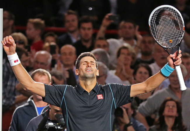 노박조코비치(NovakDjokovic/테니스선수)
Serbia’s Novak Djokovic celebrates after winning the Paris Masters final.   AP-Yonhap News