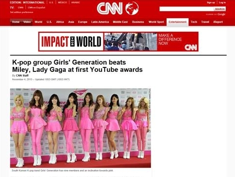 써니(좌부터/이순규/가수/소녀시대),최수영(가수/VJ/소녀시대),티파니(스테파니황/가수/소녀시대/소녀시대-태티서),서현(서주현/가수/소녀시대/소녀시대-태티서),윤아(임윤아/가수/탤런트/소녀시대),제시카(정수연/가수/뮤지컬배우/소녀시대),유리(권유리/가수/탤런트/소녀시대),태연(김태연/가수/뮤지컬배우/소녀시대/소녀시대-태티서),효연(김효연/가수/소녀시대)
미국 CNN을 비롯한 세계 주요 매체들이 ‘올해의 뮤직비디오’상을 수상한 소녀시대에 관심을 보였다.