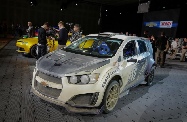 쉐보레는 미국에서 열리는 세계 최대 규모의 자동차 애프터마켓 전시회인 ‘2013 SEMA(Specialty Equipment Market Association)쇼’에 총 39종의 다양한 퍼포먼스 쇼카와 콘셉트카를 선보인다.