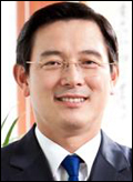 이영규(기업인/웰크론대표이사)
곰은 먹을 게 부족하면 몸의 보일러 가동률을 50% 낮춰 겨울잠을 자고, 토끼는 빠르고 강한 포식자들을 피해 밤에 먹이를 찾아나선다. 청개구리는 주위의 색에 맞춰 피부의 색상을 바꾸고 몸을 숨긴다. 기업도 마찬가지다. 위기일수록 동물적인 감각이 필요하다