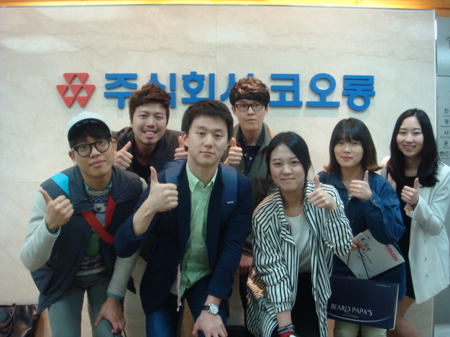 이웅열(기업인/코오롱그룹회장)
코오롱그룹(회장 이웅열·사진)은 오는 16일 서울 청담동 ‘비하이브’에서 대학생 300명을 초대해 ‘코오롱 헬로드림 토크콘서트’를 진행한다고 11일 밝혔다.