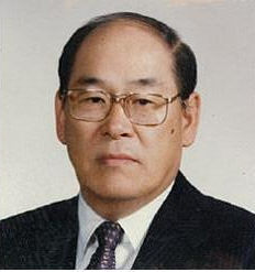 박동진(사회기관단체인/전외무공무원)
우리나라 현대외교의 기반을 닦으며‘ 최장수 외교수장’으로 불린 박동진 전 외무부 장관이 지난 11일 오후 5시15분께 경기도 용인의 한 병원에서 노환으로 별세했다. 향년 91세.