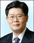 이재혁(기업인/롯데칠성음료대표이사)
롯데칠성음료(사장 이재혁ㆍ사진)는 필리핀을 강타한 태풍 ‘하이옌’으로 발생한 피해 복구를 위해 현지에 10만달러를 지원하기로 했다.