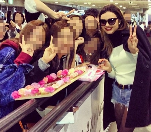 미란다커(MirandaKerr/모델)
최근 배우 올랜도 블룸과의 이혼을 결정한 톱모델 미란다 커의 근황이 공개됐다.