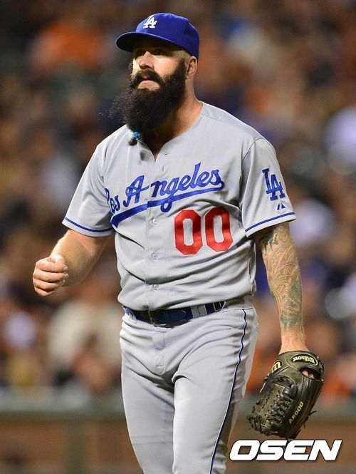 브라이언윌슨(BrianWilson/야구선수/LA다저스투수)
마리아노 리베라(44) 은퇴 이후 마무리투수를 찾는 미국프로야구 뉴욕 양키스가 덥수룩한 수염으로 유명한 마무리투수 브라이언 윌슨(31·LA다저스)과는 계약하지 않겠다는 입장을 분명히 했다.
