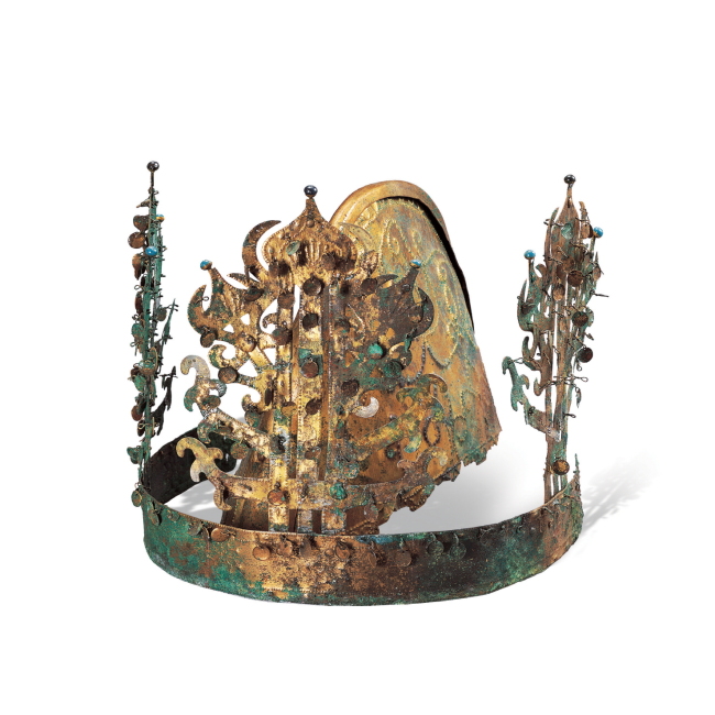 A gilt-bronze cap from the 9th Tomb at Sinchon-ri