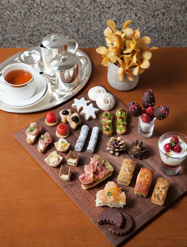 Satisfy your sweet tooth at The Lounge
Park Hyatt Seoul’s The Lounge presents the Festive Afternoon Tea Buffet from Nov. 28 to Dec. 29, available daily from 2 p.m. to 5:30 p.m.