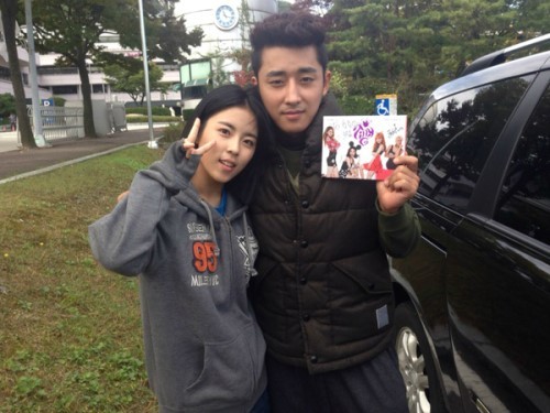도희(좌부터/민도희/가수/타이니지),손호준(영화배우/탤런트)
tvN ‘응답하라 1994’에 출연 중인 민도희와 손호준의 SNS 대화가 눈길을 끈다.