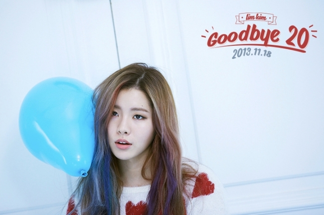 김예림(가수/투개월)
가수 김예림이 정규 1집 ‘굿바이 20’을 18일 자정 온라인으로 발매했다.