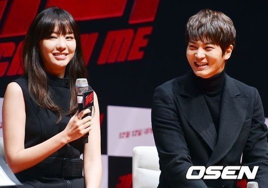 김아중(좌부터/영화배우/탤런트),주원(문준원/탤런트/뮤지컬배우)
영화 ‘캐치미’의 배우 김아중과 주원이 서로에 대해 호감을 표현해 관심을 끌었다.