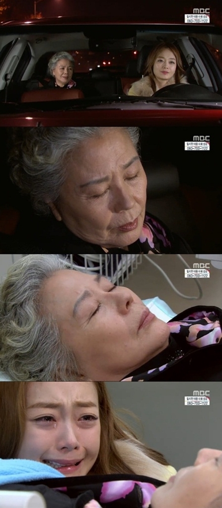 서우림(좌부터/탤런트/영화배우),전소민(영화배우)
18일 오후 방송된 MBC 일일드라마 ‘오로라공주’(극본 임성한·연출 김정호)에서는 오로라(전소민)의 어머니인 사임당(서우림)이 미국에서 아들 가족들을 만나고 집으로 돌아가는 길에 갑작스럽게 사망했다.