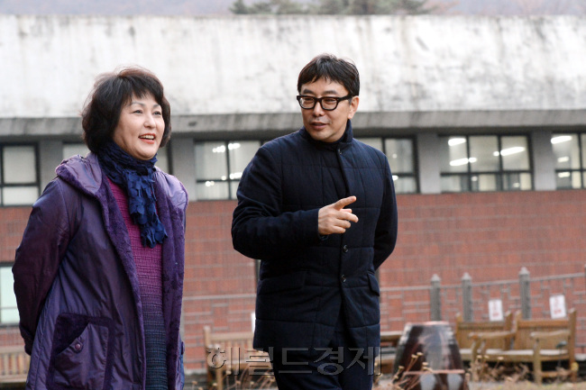 윤성주(국립무용단장),정구호(디자이너)<br /><br />정희조 기자/checho@heraldcorp.com 131115
윤성주(국립무용단장),정구호(디자이너)
정희조 기자/checho@heraldcorp.com 131115
윤성주(국립무용단장),정구호(디자이너)
정희조 기자/checho@heraldcorp.com 131115
윤성주(국립무용단장),정구호(디자이너)
정희조 기자/checho@heraldcorp.com 131115