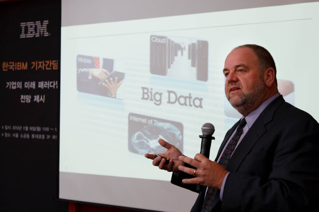 David McQueeney, vice president of IBM Research, speaks at a press conference in Seoul on Monday.   IBM Korea