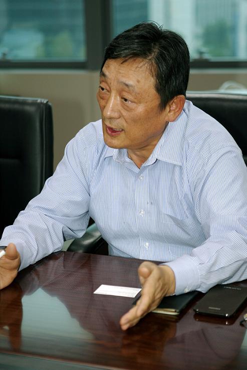 양원돈(기업인/유진기업CFO)
유진그룹이 ‘에너지저장장치(ESSㆍEnergy Storage System)’를 새로운 성장동력으로 삼고 관련 사업에 본격 뛰어들었다.