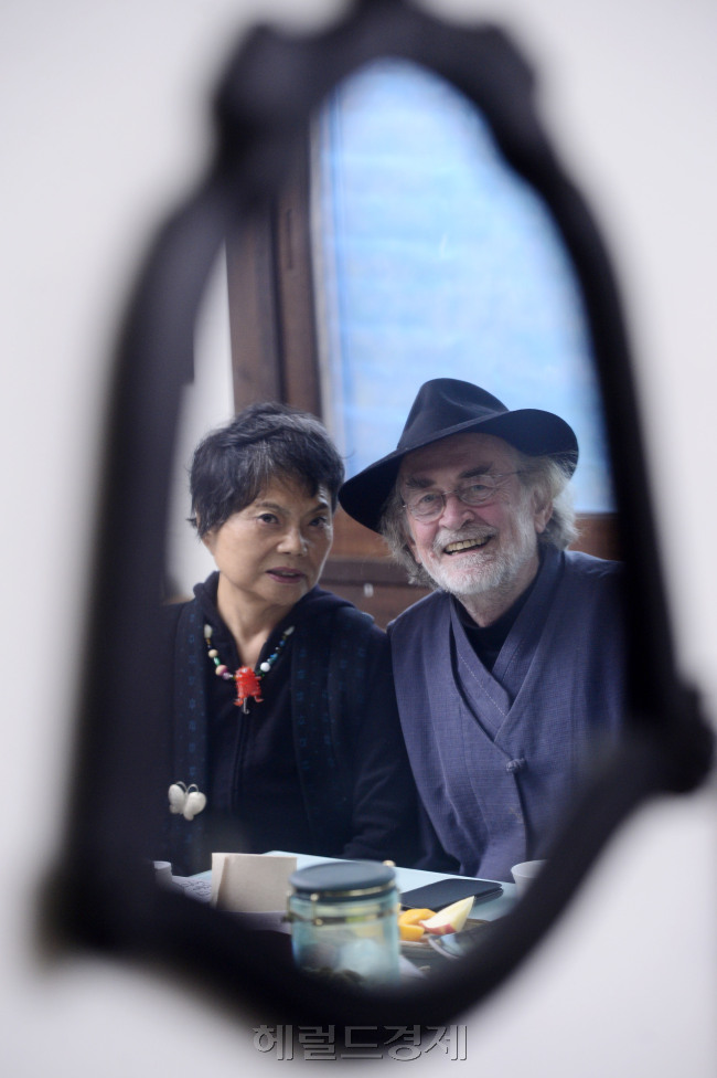 베르너 사세-홍신자. 박해묵 기자/mook@heraldcorp.com
베르너 사세-홍신자. 박해묵 기자/mook@heraldcorp.com
