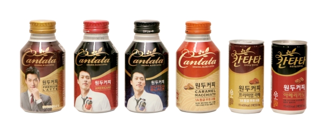 롯데칠성음료는 원두캔커피 ‘칸타타’가 출시 6년 만에 연매출 1000억원을 넘었다고 21일 밝혔다.
‘칸타타’는 지난달까지 1억2000만캔(175㎖캔 기준), 총 400만상자(1상자 30캔 기준)가 판매되며 전년 동기대비 30% 이상 증가한 매출 1000억원을 달성했다.