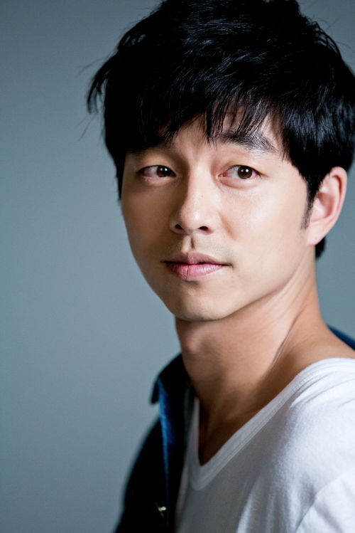 공유(공지철/탤런트/영화배우)
배우 공유가 웹툰을 원작으로 한 150억원 규모의 대작 영화 ‘신과 함께’에 출연을 긍정적으로 검토 중이다.