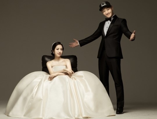 MC스나이퍼(김정유/가수)
힙합 가수 MC스나이퍼의 결혼 소식이 전해졌다.