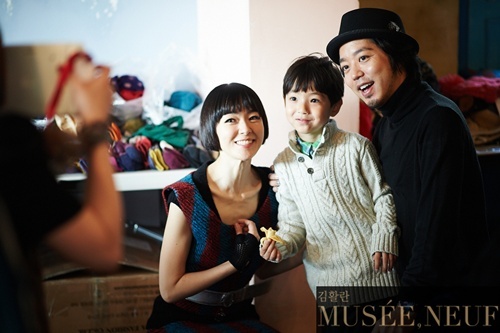 김윤아(좌부터/가수/자우림),김민재(화제인물),김형규(치과의사/VJ)
자우림 보컬 김윤아의 아들 민재 군이 훌쩍 자란 모습으로 눈길을 끌었다.