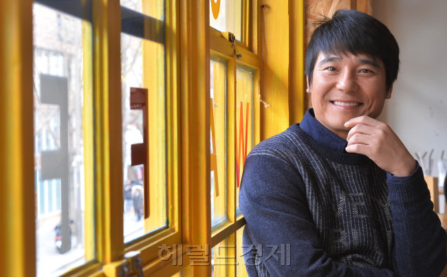 가수겸 배우 임창정 인터뷰<br />이상섭 기자. babtong@heraldcorp.com 2013.11.22
가수겸 배우 임창정 인터뷰
이상섭 기자. babtong@heraldcorp.com 2013.11.22
가수겸 배우 임창정 인터뷰
이상섭 기자. babtong@heraldcorp.com 2013.11.22
