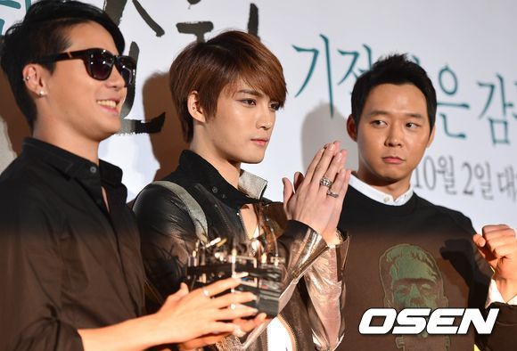 준수(좌부터/김준수/가수/뮤지컬배우/JYJ),재중(김재중/가수/영화배우/JYJ),유천(박유천/가수/탤런트/JYJ)
그룹 JYJ가 자신들의 사진을 무단으로 사용한 잡지사 두 곳을 상대로 손해배상청구 소송을 제기했다.
