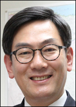송재천(기업인/전상무보/한화케미칼상무)
송재천<사진> 한화케미칼(009830) 상무(폴리실리콘 사업부문장)가 27일 부산 우동 벡스코(BEXCO)에서 열린 ‘2013 대한민국 지역희망 박람회’ 개막식에서 지역산업 진흥에 대한 기여로 동탑산업훈장을 받았다.