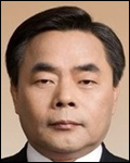 민영진(기업인/KT&G대표이사사장)
KT&G(사장 민영진·사진)는 태풍 ‘하이옌’으로 피해를 입은 필리핀에 성금 1억원을 지원한다고 27일 밝혔다. 이 성금은 대한적십자사를 통해 필리핀 현지 구호물품 지원과 피해지역 복구에 쓰일 예정이다. KT&G 관계자는 “최악의 태풍 피해로 어려움을 겪게 된 필리핀 국민이 조속한 복구를 통해 하루빨리 희망을 되찾길 바란다”고 밝혔다.