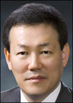 김기범(금융인/KDB대우증권대표이사/금융투자협회자율규제위원)
KDB대우증권(사장 김기범)은 지난 26일 대한상공회의소와 산업통상자원부가 공동으로 개최한 ‘제20회 기업혁신대상’에서 김기범 사장이 최우수CEO상을 수상했다고 27일 밝혔다.
　