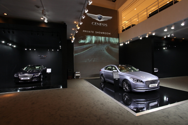 A pop-up showroom exclusively dedicated to the new Hyundai Genesis opens on Friday through Dec. 12 in Cheongdam-dong, southern Seoul.   Hyundai Motor