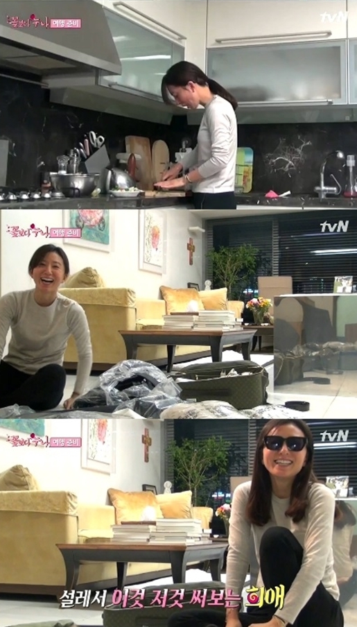 김희애(탤런트/영화배우)
이찬진은 지난 29일 첫 방송 된 케이블채널 tvN ‘꽃보다누나’에서 모습을 보였다.