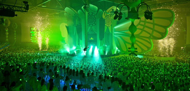 About 12,000 people gathered at KINTEX in Ilsan, Gyeonggi Province, Saturday, for the Sensation music festival.   Communique