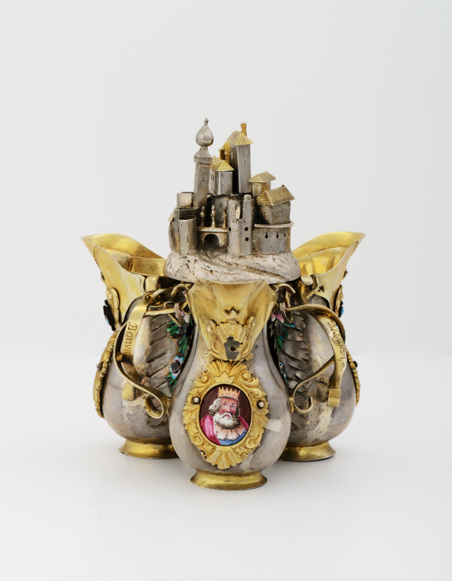 Table fountain (National Palace Museum)