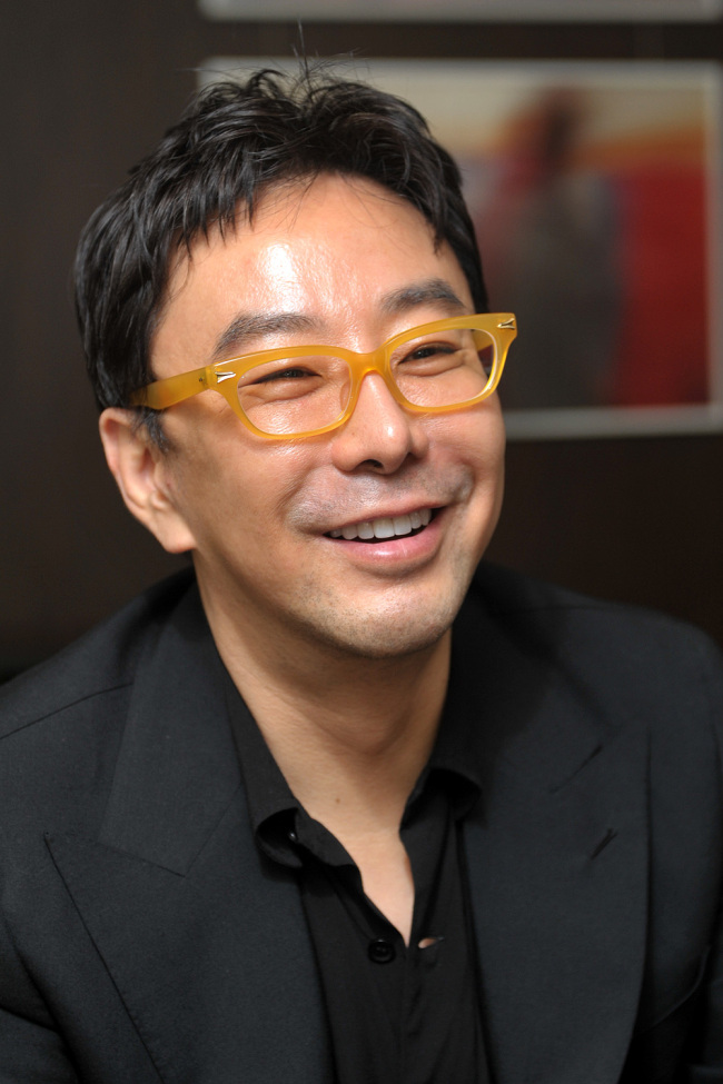 정구호(패션디자이너/기업인/제일모직전무)
Jung Kuho, former executive director of fashion brand KUHO