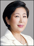 현정은(기업인/현대그룹회장)
금융당국이 현대그룹에 대해 강도 높은 구조조정 의지를 촉구하고 있는 가운데 현정은<사진>현대그룹 회장이 처음으로 그룹 자구안 마련에 대해 언급했다.