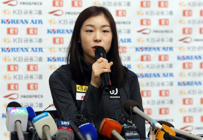 김연아(스케이트선수)
Among female figures, President Park Geun-hye came next to Kim Yu-na with 14.9 percent, followed by Han Bi-ya, a celebrated Korean travel writer and relief worker (6.2 percent), gymnast Son Yeon-jae (4 percent), former MBC TV anchor Kim Ju-ha (2.6 percent) and Kim Eun-hye, a former MBC TV anchor, who is now the chief communications officer of local telecoms giant KT, with 2.6 percent.