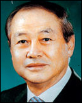 전순표(기업인/세스코대표이사회장/국제로타리총재)
비영리 봉사단체인 오퍼레이션 스마일 코리아(이사장 전순표ㆍ사진)는 5일 서울 남산 하얏트호텔 그랜드 볼룸에서 제1회 스마일의 밤을 개최, 갈라디너 및 자선경매행사를 갖는다.