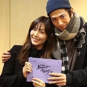 김소연(좌부터/탤런트/영화배우),성준(방성준/탤런트/전모델)
배우 김소연과 성준의 대본 리딩 사진이 화제다.