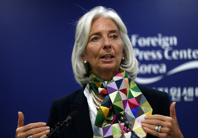 크리스틴라가르드(ChristineLagarde/국제기관단체인/전외국공무원/국제통화기금총재)
Christine Lagarde, managing director of the International Monetary Fund said Thursday that Korea needs to implement a package of economic reform measures to sustain growth.