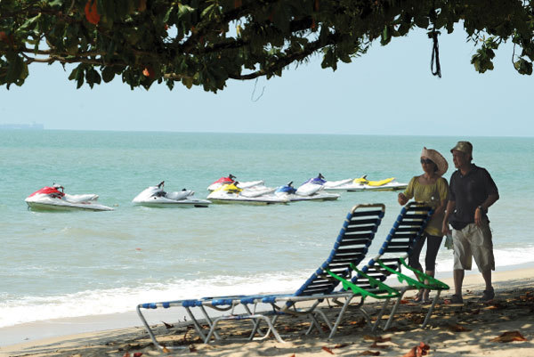 Foreigners who retire in Penang, Malaysia, can enjoy a high standard of living for a much lower cost than in their own countries.   AFP