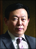 신동빈(기업인/롯데그룹회장)
신동빈 롯데그룹 회장은 10일 서울 소공동 롯데호텔에서 방한 중인 세릭 아흐메토프 카자흐스탄 총리 일행과 만나 만찬을 함께하고 투자확대 방안에 대해 논의했다고 롯데그룹이 이날 밝혔다.