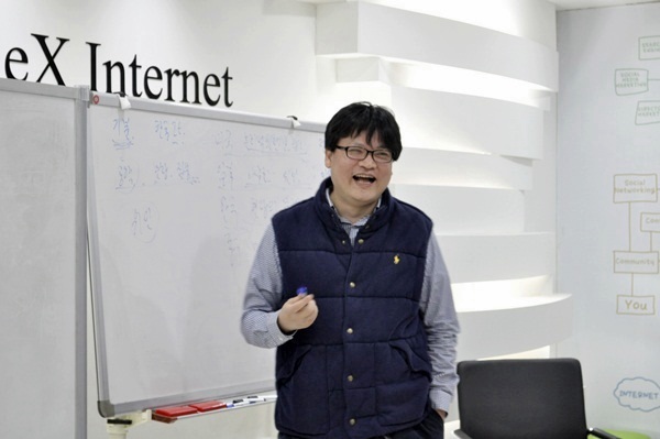 CEO Lee Jae-seok.   SimpleX Internet