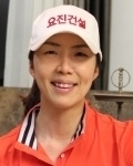 이정연(골퍼/요진건설여자골프단)
음주운전 후 음주측정을 거부하며 경찰관을 폭행한 혐으로 법원으로부터 집행유예를 선고받은 유명 여성 프로골퍼가 이정연(34)으로 밝혀졌다.