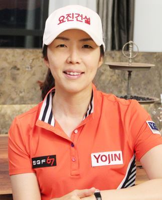 이정연(골퍼/요진건설여자골프단)
프로골퍼 이정연(34)의 음주운전 및 폭행 관련 물의에 전 스폰서 업체인 요진건설 여자골프단이 공식 사과했다.