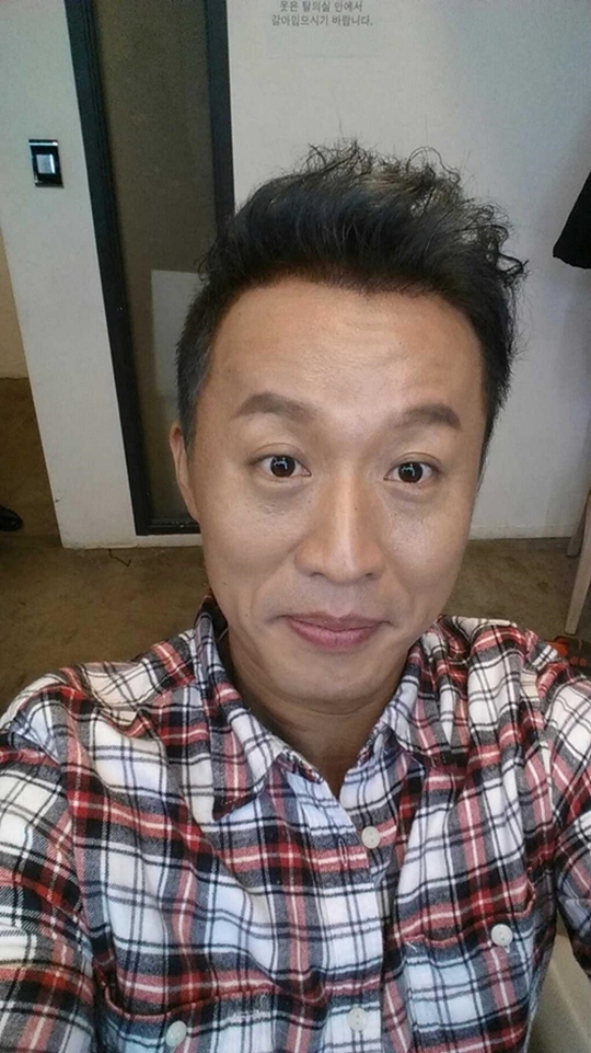 정준하(MC/영화배우)
개그맨 정준하가 급격한 다이어트로 인한 노화 현상을 토로했다.