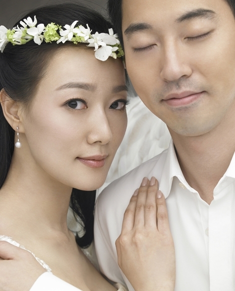 손혜임(좌부터/미스코리아),이루마(피아니스트/작곡가)
피아니스트 이루마가 아내인 손혜임이 처제 손태영보다 더 예쁘다고 말하며 애정을 과시했다.