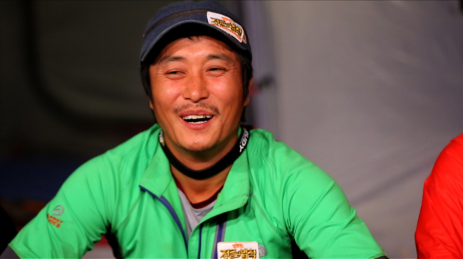 김병만(개그맨)
김병만이 선배 유재석에게 러브콜을 보냈다.